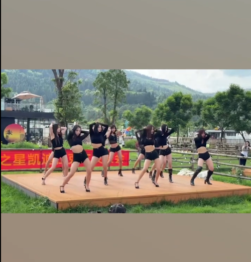 图片[2]-凯迪拉克车友线下聚会，大量嫩模技师现场提供服务？-吃瓜网