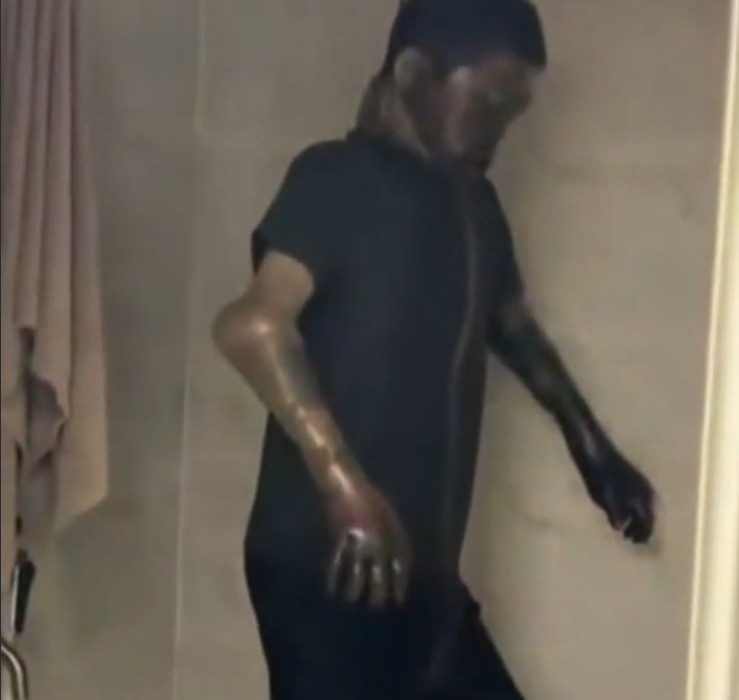 图片[2]-QQ吃瓜群：南门社街某XX欠十多万网贷上吊自杀，尸体发臭房东不换房直接出租被发现？-吃瓜网